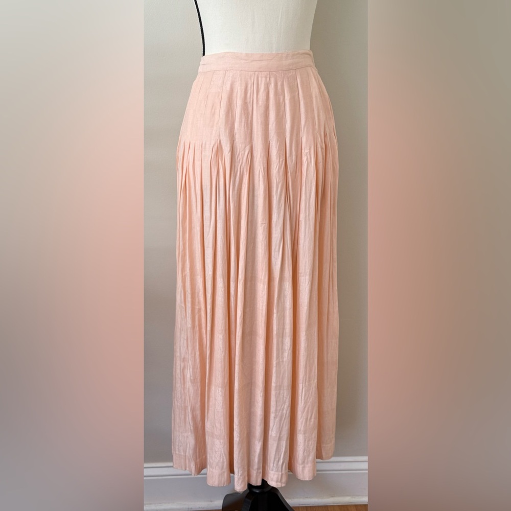 Elegant Peach Midi Skirt